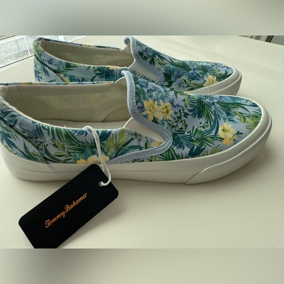 Tommy Bahama Women’s Ferris Slip-On Sneakers - Picture 2 of 7